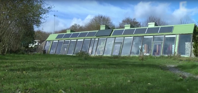 une earthship  Construire  Tendance